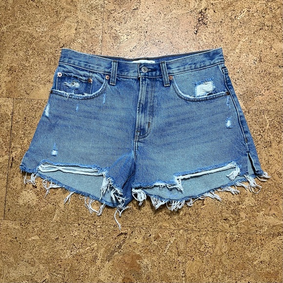 Abercrombie & Fitch The Boyfriend Distressed Midrise Jean Shorts In Sz 27/4 - Picture 5 of 10